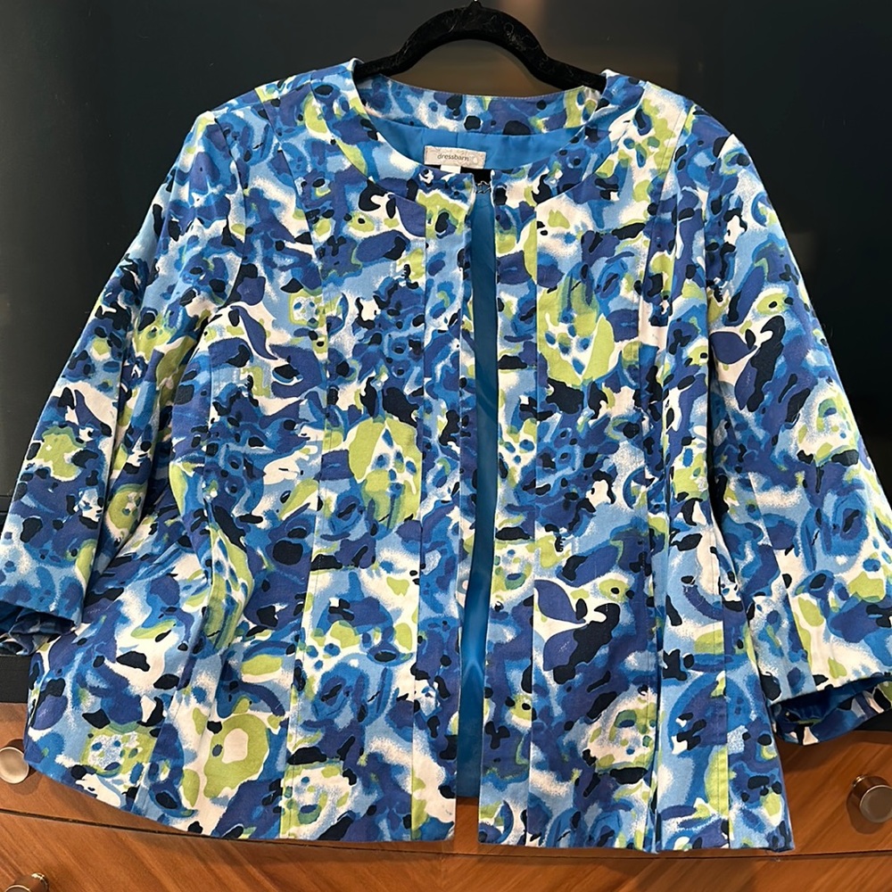 Coldwater Creek Swing Jacket with top clasp